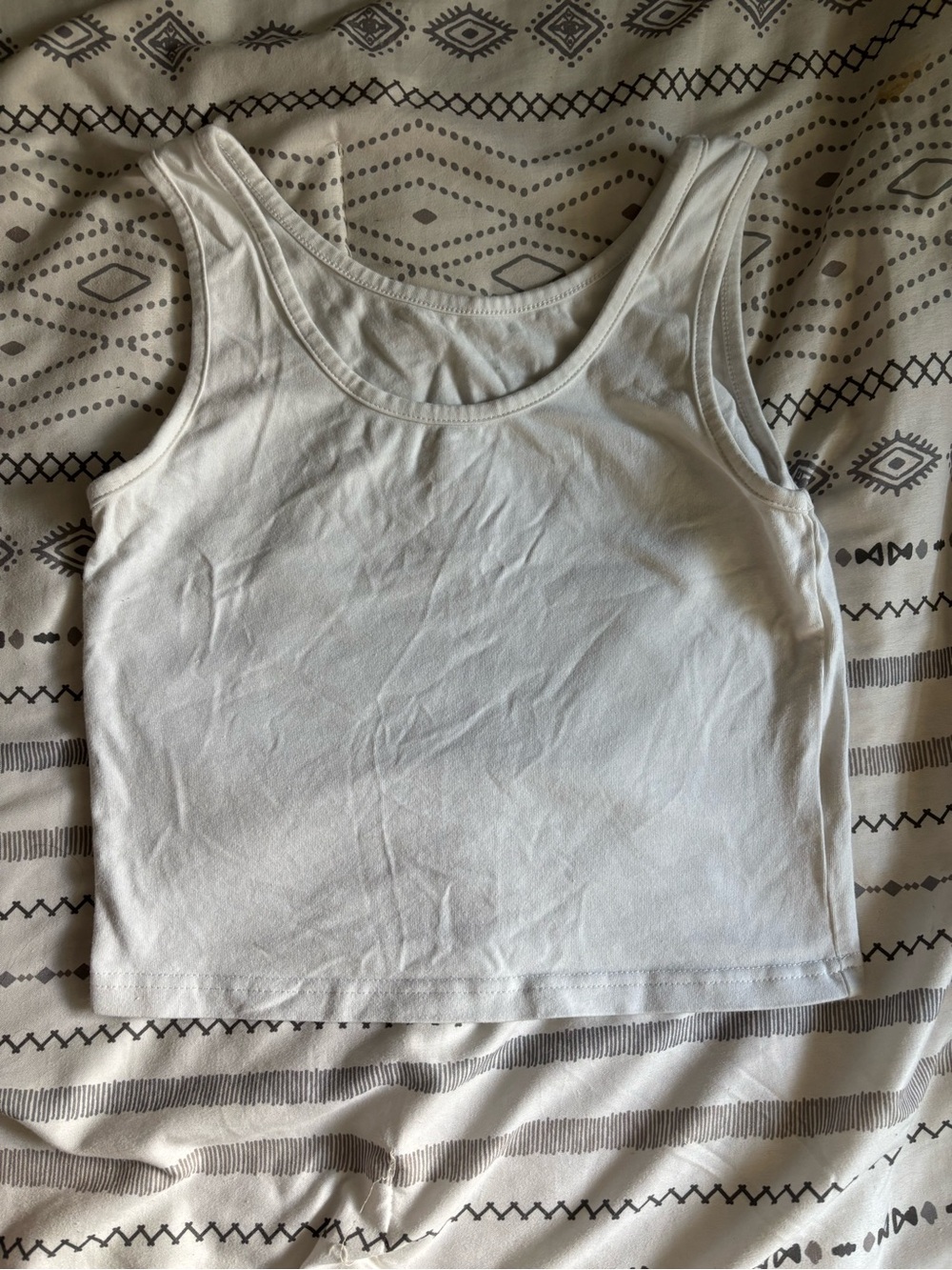 Amazon Essentials White Scoop Neck Tank Top